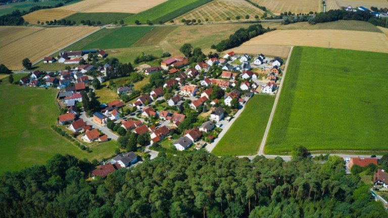 Grossansicht in neuem Fenster: Luftbildaufnahmen Zolling - Flitzing (4/4)