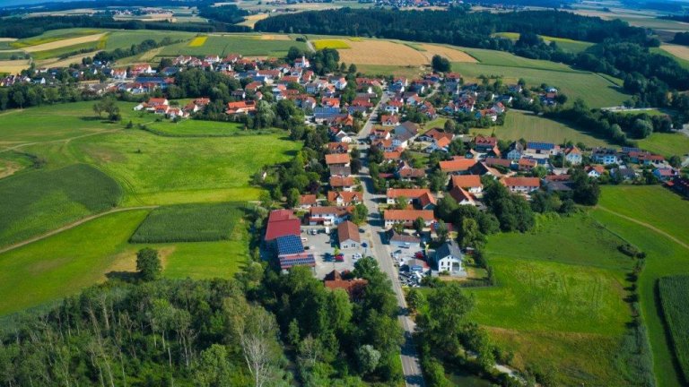 Grossansicht in neuem Fenster: Luftbildaufnahmen Zolling - Palzing (3/4)