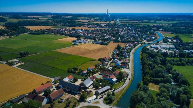 Grossansicht in neuem Fenster: Luftbildaufnahmen Zolling - Zolling (1/6)