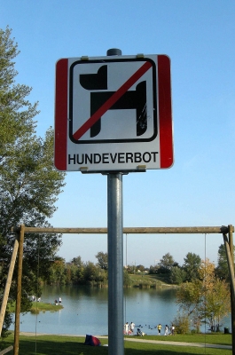 Hundeverbot am Badesee